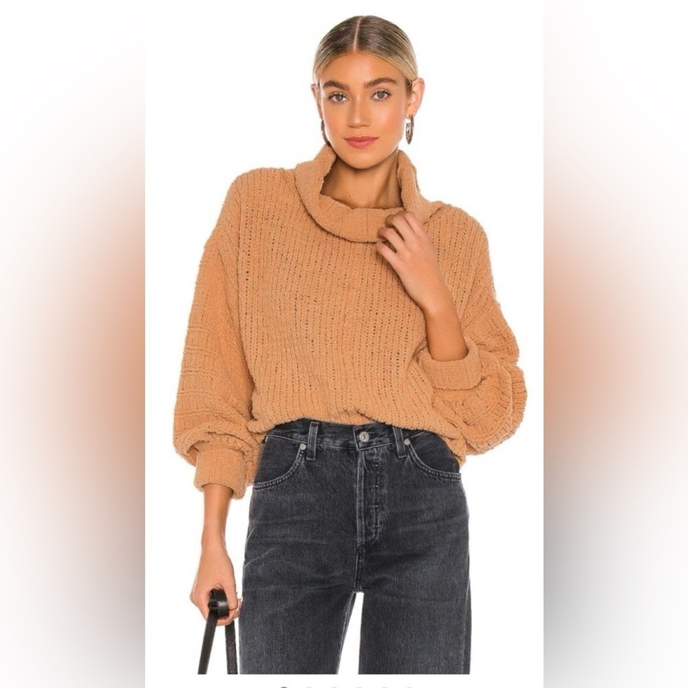 Free People Be Yours chenille chunky knit pullover sweater. Size Oversize SM
